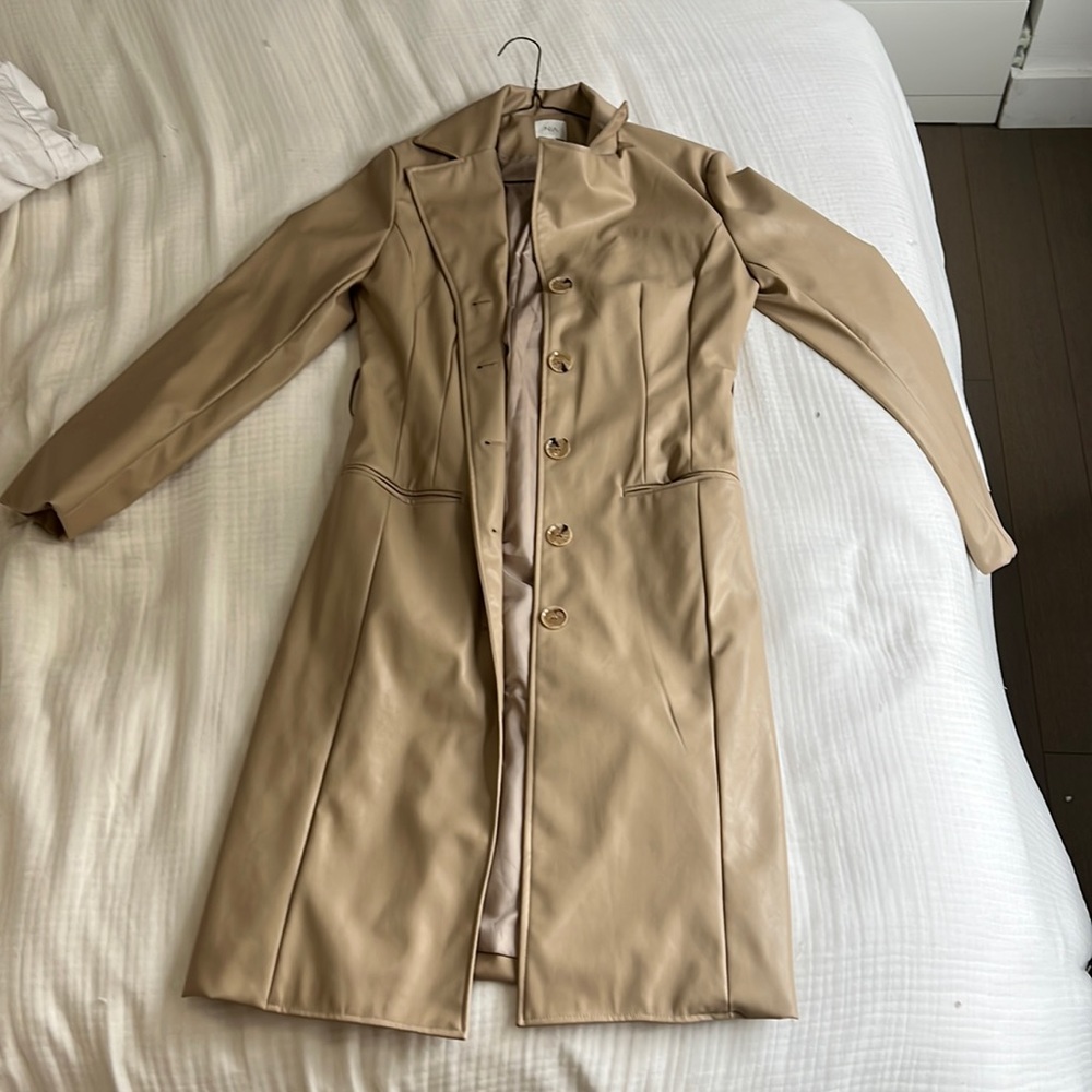 Beige Long Single-Breasted Trench Coat